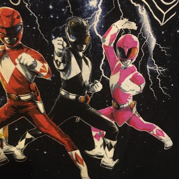 ‼️CLOSING SALE EVERYTHING MUST GO‼️
New like Power Rangers black T-shirt - Picture 6 of 7